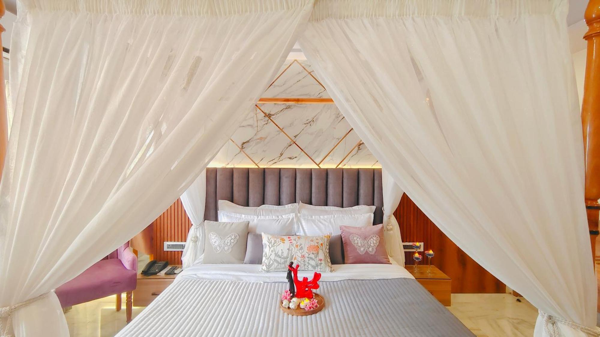 Sarang Palace - A Luxury Boutique Hotel Dźajpur Zewnętrze zdjęcie
